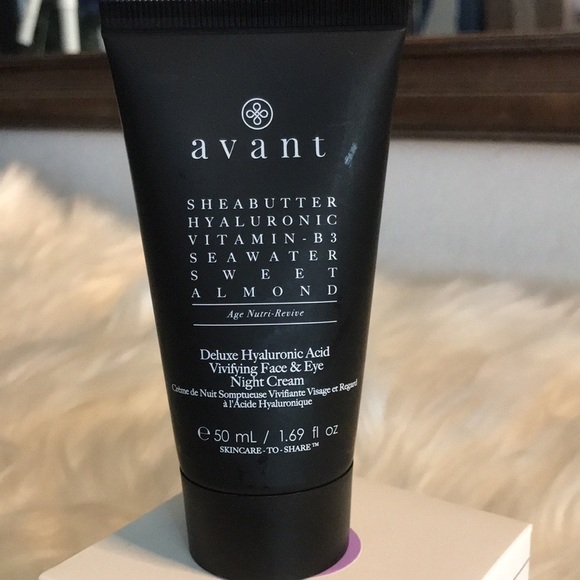 AVANT  Hyaluronic Acid Face & Eye Night Cream - Picture 1 of 7